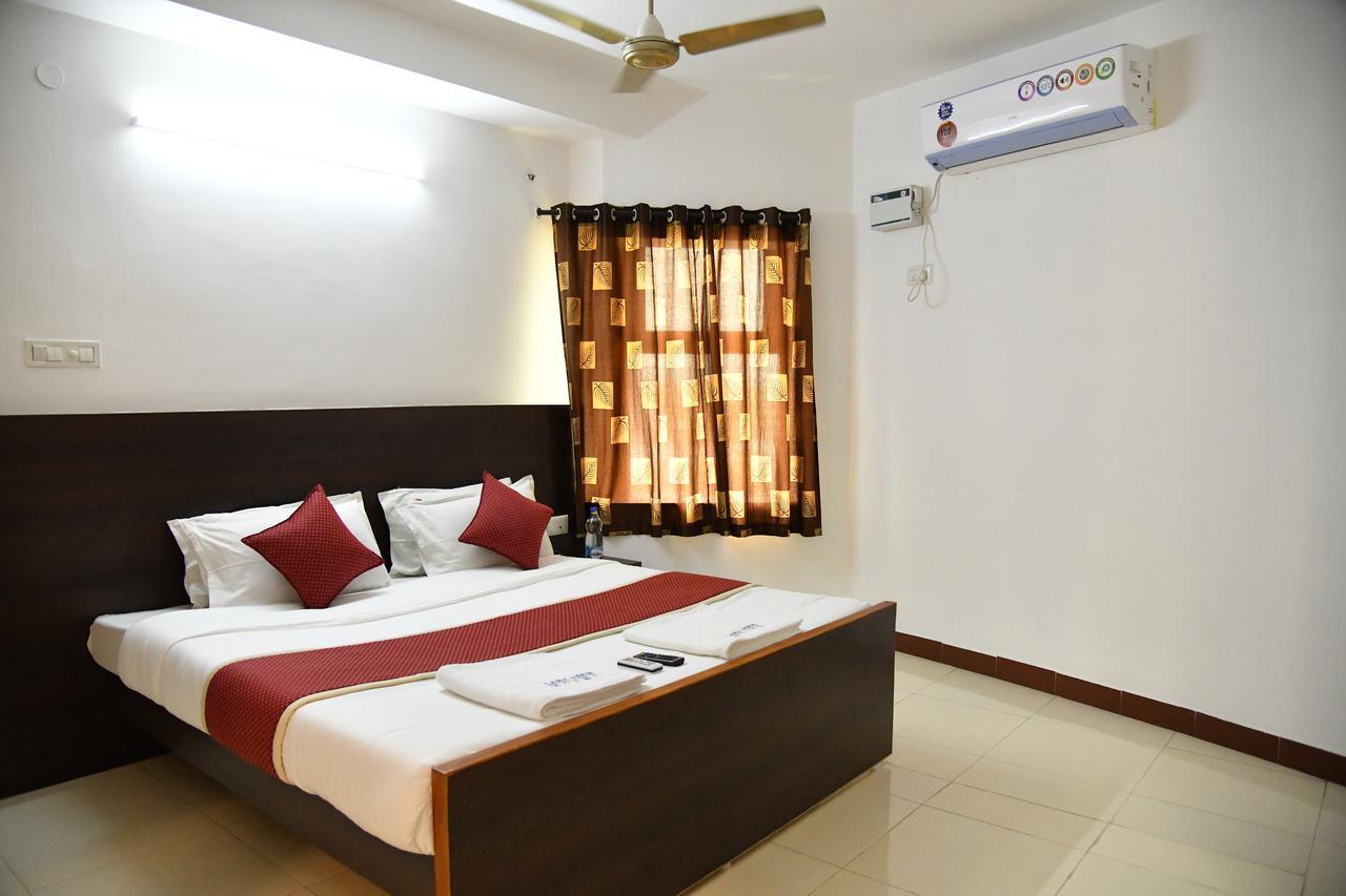 Lake View Hotel Madurai Exterior foto
