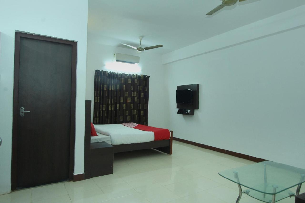 Lake View Hotel Madurai Exterior foto