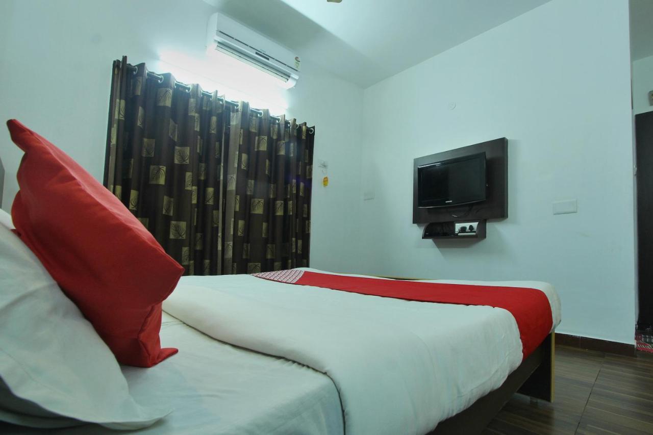 Lake View Hotel Madurai Exterior foto