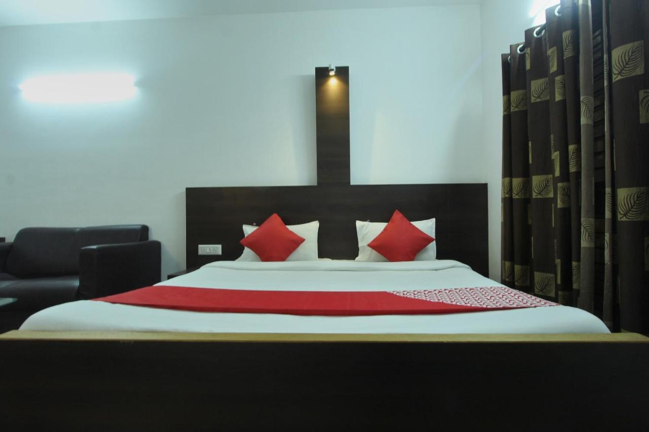 Lake View Hotel Madurai Exterior foto