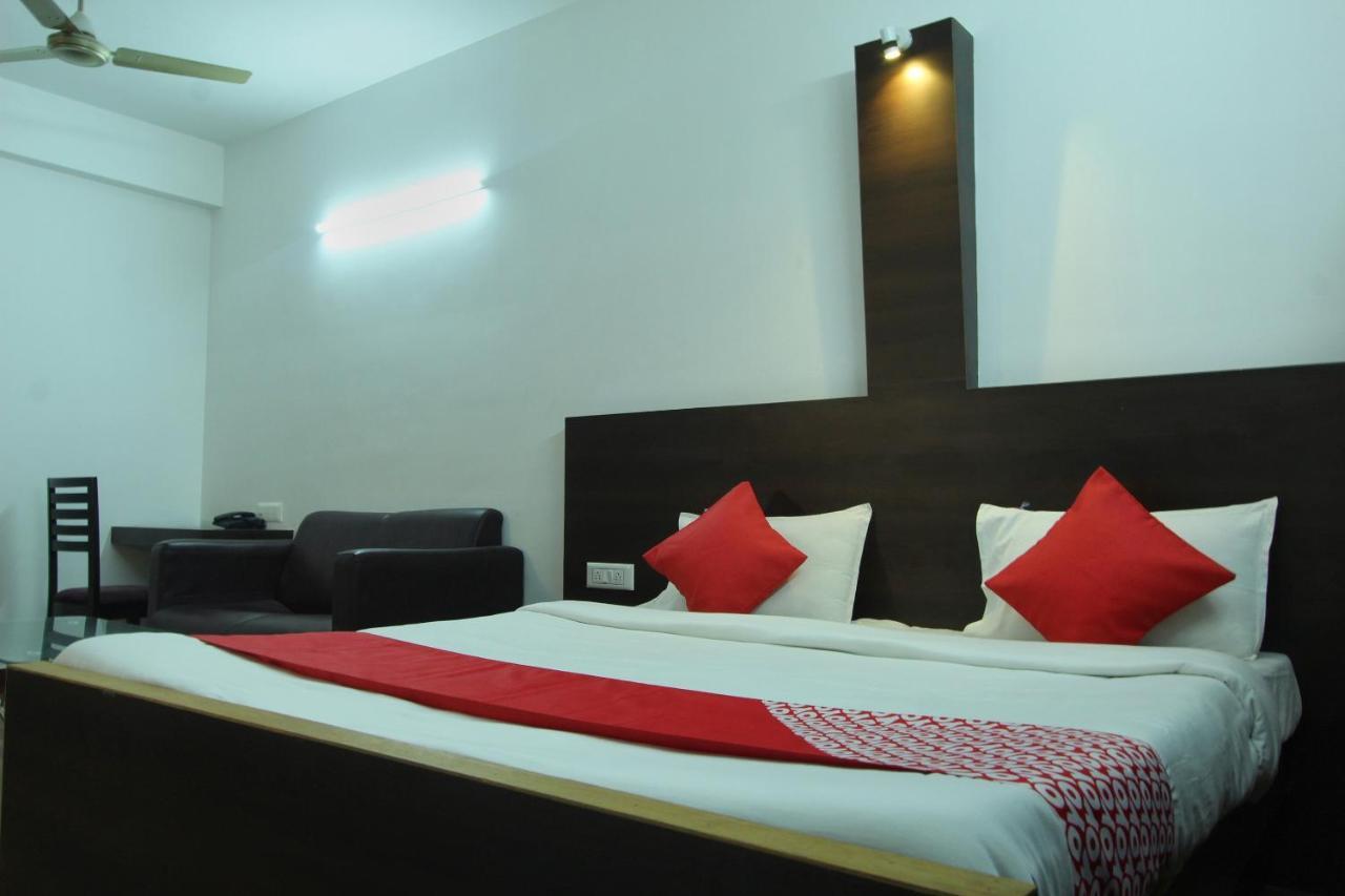 Lake View Hotel Madurai Exterior foto