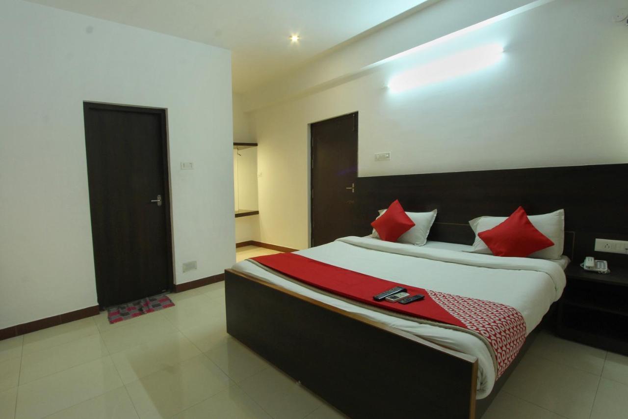Lake View Hotel Madurai Exterior foto